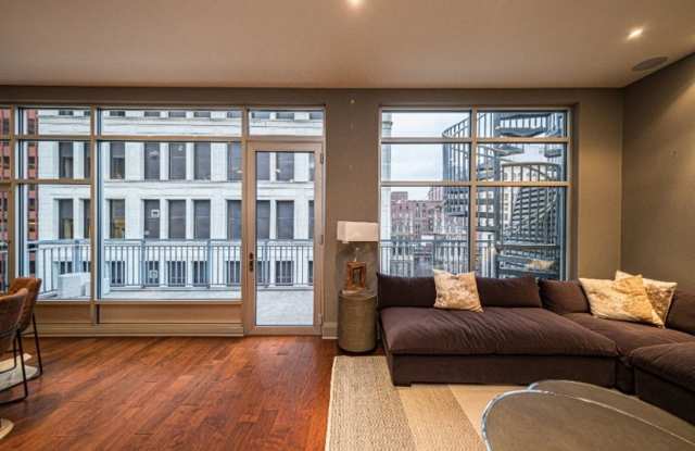 Luxury Penthouse Condo Downtown with Private Patio & Amazing Views Available Now! photos photos