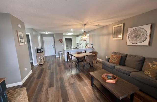 Furnished 2 bedroom 2 bath - Garden Level photos photos