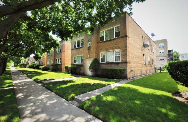 2639 W Balmoral Avenue unit: 2W photos photos