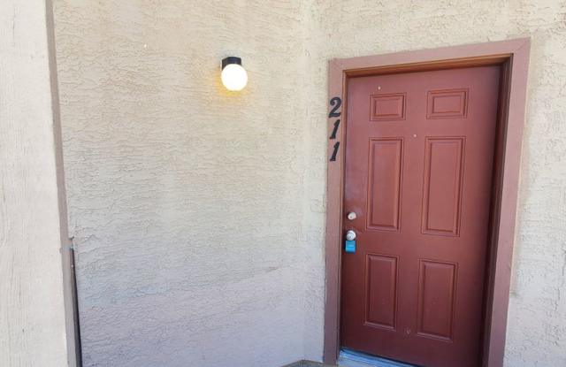 1 bedroom with loft or 2 bedroom - Beautiful condo - Vaulted 2 stories - washer dryer photos photos