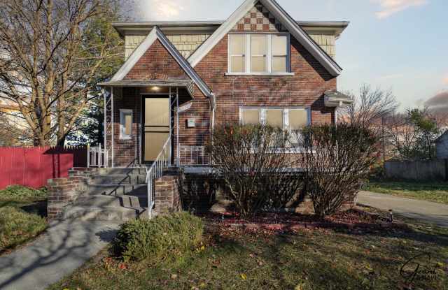 4 Bedroom 2 Bath photos photos