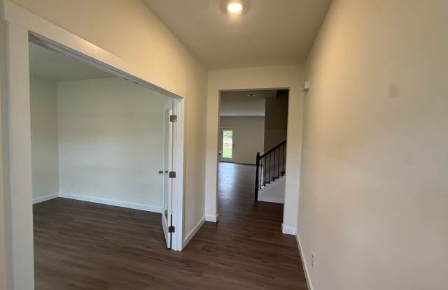 New Construction! 5 bedrooms, 3.0 baths, 2 car garage Gallery 3
