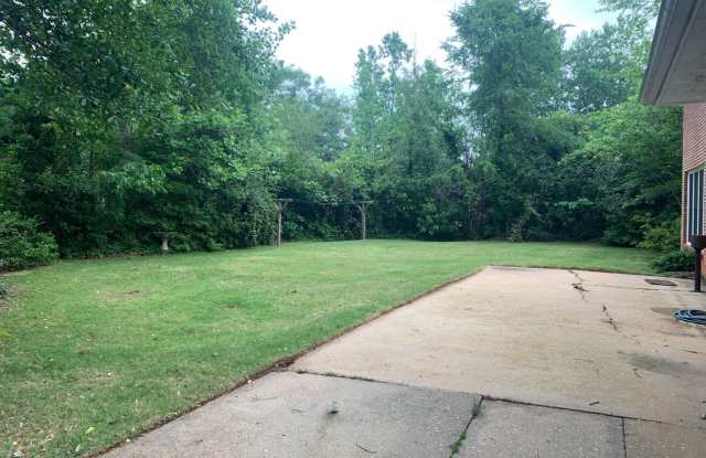 505 N. Cary Drive Gallery 4