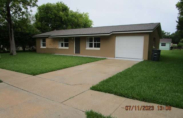 901 Damron Street - 901 Damron Street, Daytona Beach, FL 32117