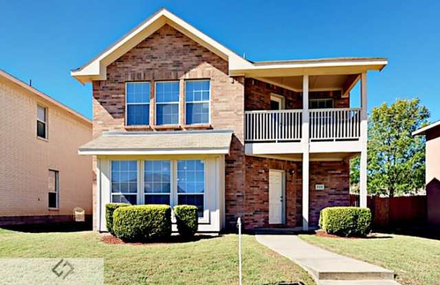 717 Duke Drive - 717 Duke Drive, DeSoto, TX 75115