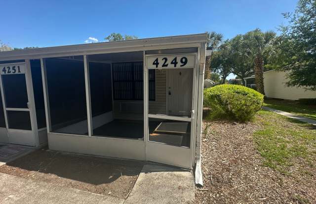 LIMITED SPECIAL: Lease by 9/31 and get HALF of your first full month RENT FREE!!! photos photos