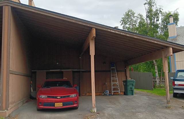 208 Deerfield Drive Gallery 1