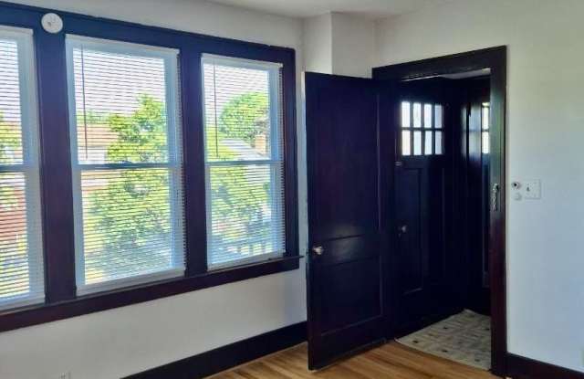 1241 Beaconsfield Street Gallery 2
