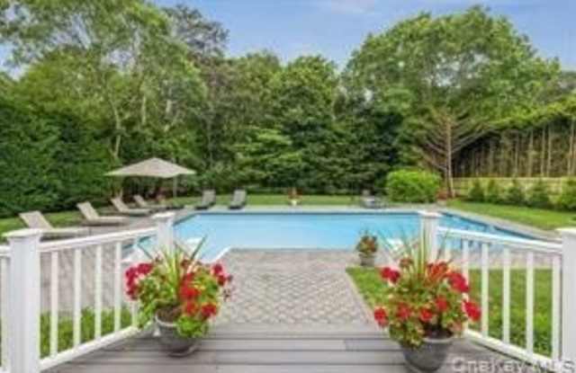 24 Bridle Path Gallery 3