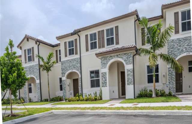 2752 SE 26th Ave photos photos