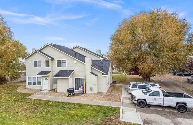 Bonneville Circle Apartments photos photos