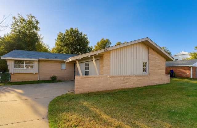 2512 Southwest 69th Street photos photos