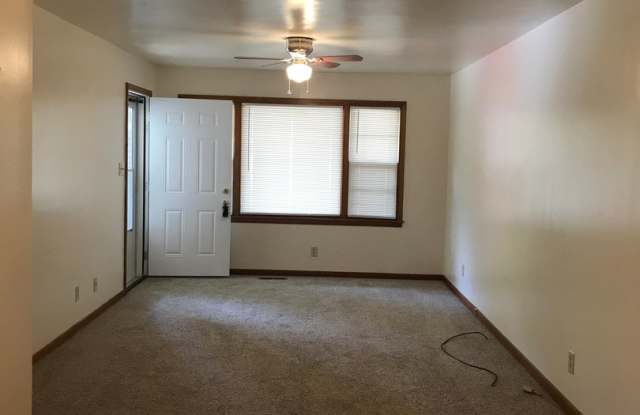 Collinwood Drive-5000 Gallery 3