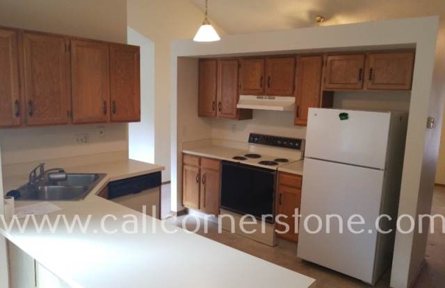 1241 Eastmeadow Dr Gallery 2