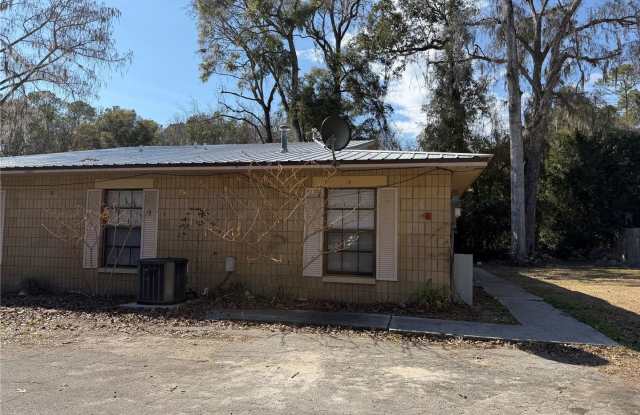Discover Your Next Home at 4330 SW 74th Terr, Unit 4, Gainesville, FL! - 4330 Southwest 74th Terrace, Alachua County, FL 32608