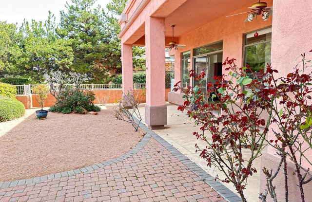 HOUSE - SEDONA - 4 BEDROOM HOME Gallery 4