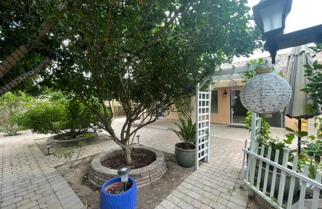 3537 N 64TH ST - 3537 North 64th Street, Mesa, AZ 85215