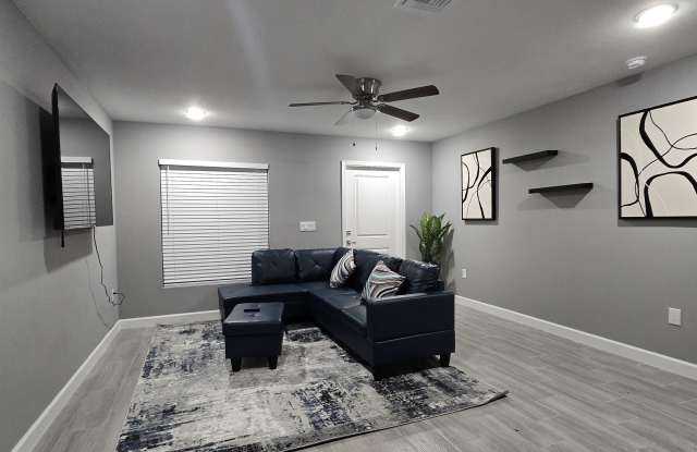 4838 Golfview Blvd photos photos