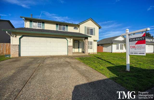Spacious  Updated Single Level Home w/ Bonus Room  Fully Fenced Yard! - 16304 Northeast 76th Way, Clark County, WA 98682
