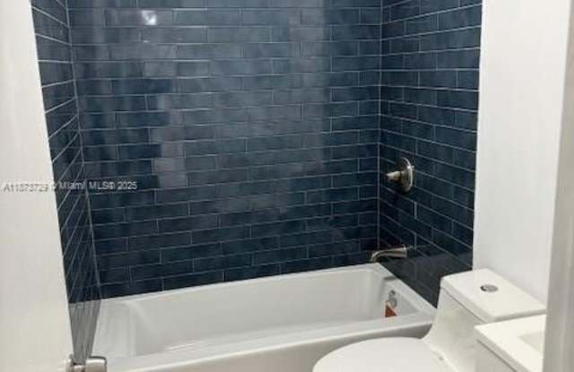 6901 SW 22nd St photos photos