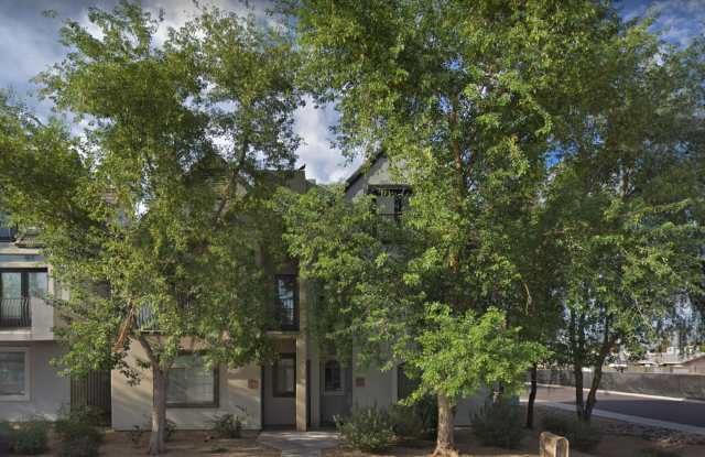2831 E Pinchot Avenue - 2831 East Pinchot Avenue, Phoenix, AZ 85016
