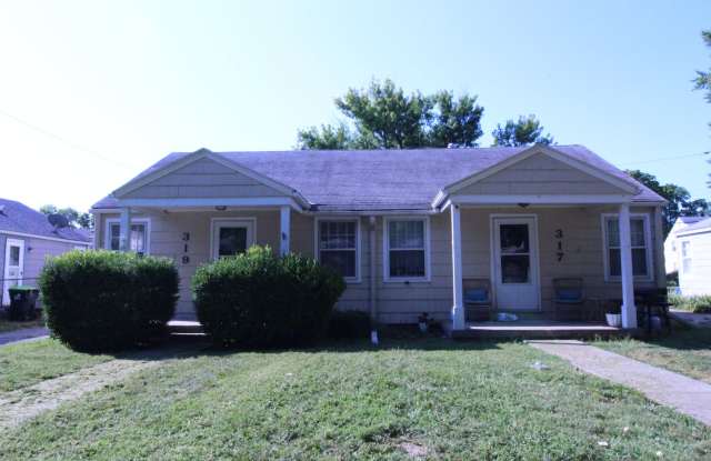 One Bedroom Duplex in North Kansas City photos photos