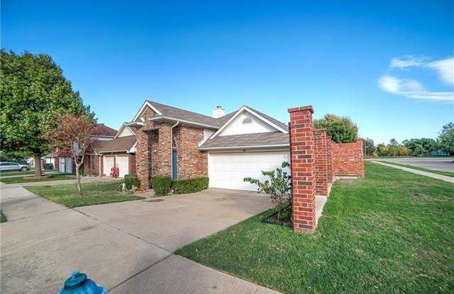 6800 Honey Creek Lane Gallery 3