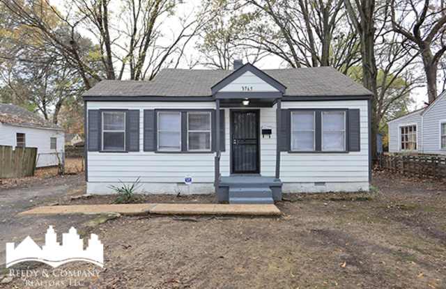 Welcome to 3765 Miami Ave! photos photos