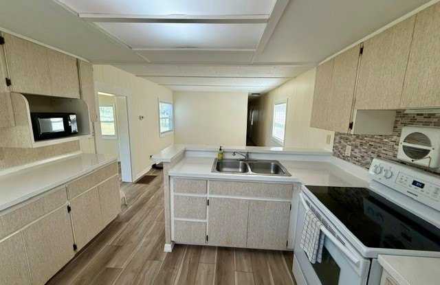2134 S Rock Crusher Road Gallery 4