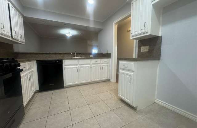 507 Shoreview Drive Gallery 2