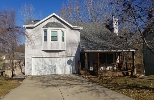 8517 NW 81st Ter - 8517 Northwest 81st Terrace, Kansas City, MO 64152