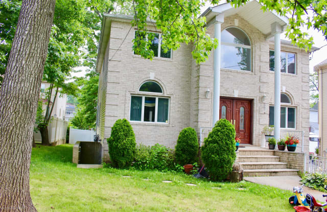 63 Parkwood Avenue - 63 Parkwood Avenue, Staten Island, NY 10309