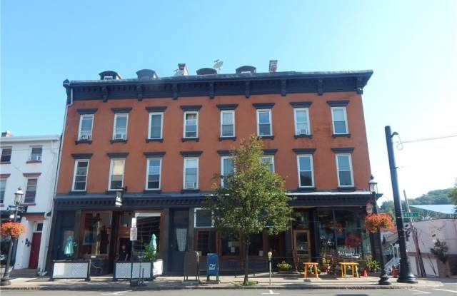 49 Main Street photos photos
