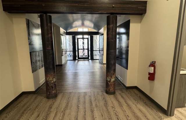 701 Randolph Streets Gallery 2
