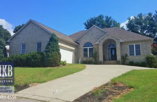 Welcome Home to 1619 Sterling Place Circle! - 1619 Sterling Place Circle, Roanoke County, VA 24012