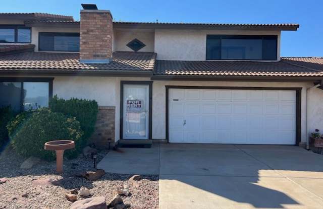 55+ AGE RESTRICTION Cozy Bloomington photos photos