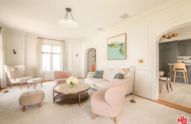 1424 N Crescent Heights Blvd unit: 48 photos photos