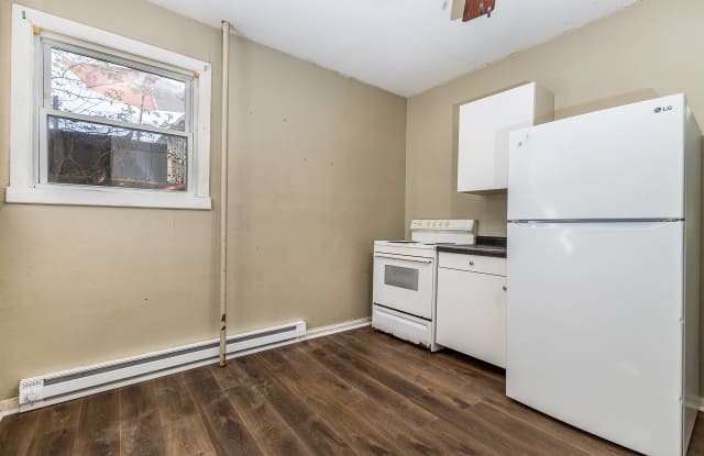 533 Loras Boulevard - 533 Loras Boulevard, Dubuque, IA 52001