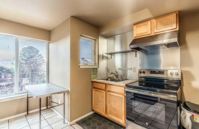 Solana Apodment Homes | International District Gallery 3