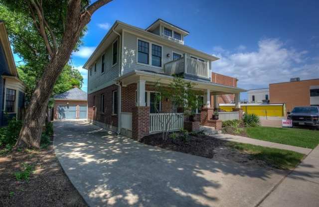 1316 S Henderson Street Gallery 2
