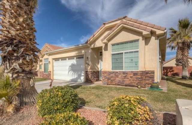 3 Bedroom Townhome At Sky Ridge Community In Hurricane - 2584 West 210 North, Hurricane, UT 84737