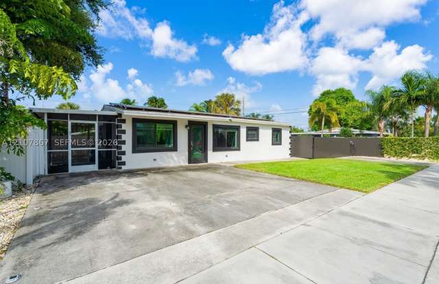 6100 NE 2nd Ter Gallery 1