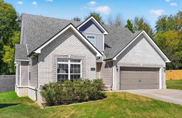 Beautiful 4 Bedroom House in Rossview - Positioned in a culd-e-sac! Gallery 4