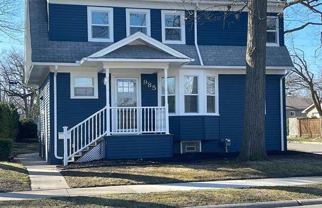 985 W Hazelhurst Street photos photos