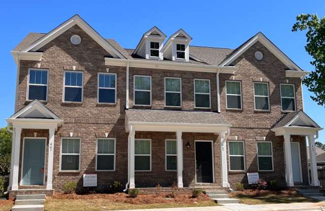 2 Bedroom Townhome Main Street Pineville - AVAILABLE SEPTEMBER 2025 photos photos