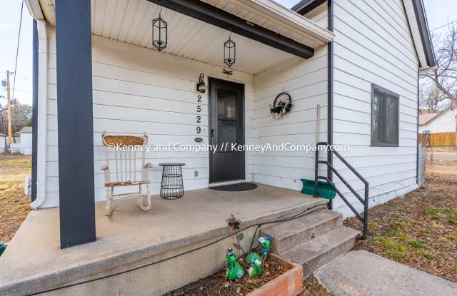 2529 Bott Avenue photos photos