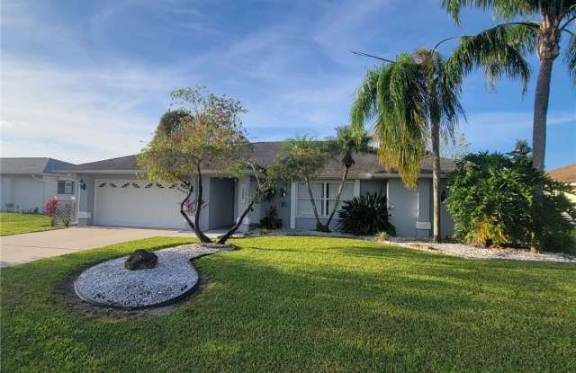 2505 6th Street W photos photos