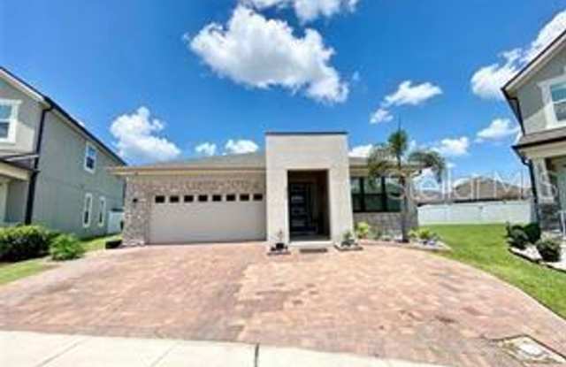 Stunning 4 bedrooms 3 bathroom home in sought after gated community! photos photos