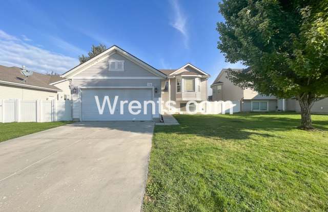 Beautiful home available Now! photos photos