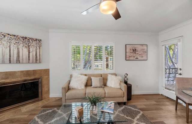 7597 Charmant Dr Unit 904 Gallery 3